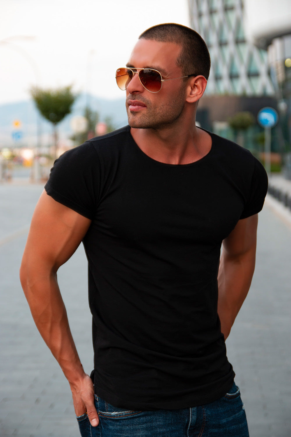 Men's Plain Black Round Neck T-shirt - Longline Tee