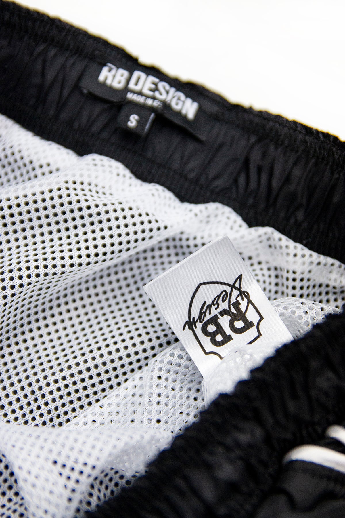 Bundle 3 - Black Beach Shorts + Black Hat + Tank Top MD934