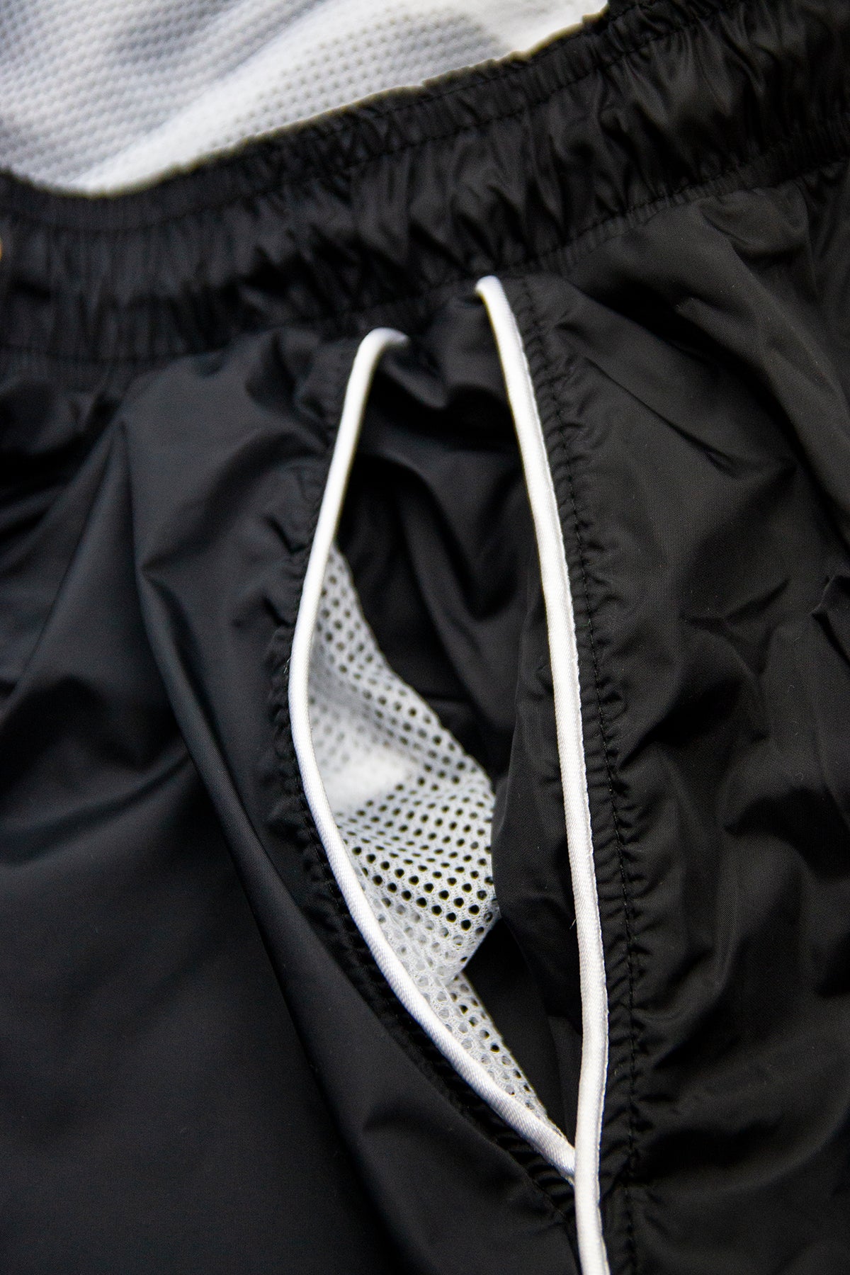 Bundle Black Mens Swimming Shorts + Black Hat BW01BH