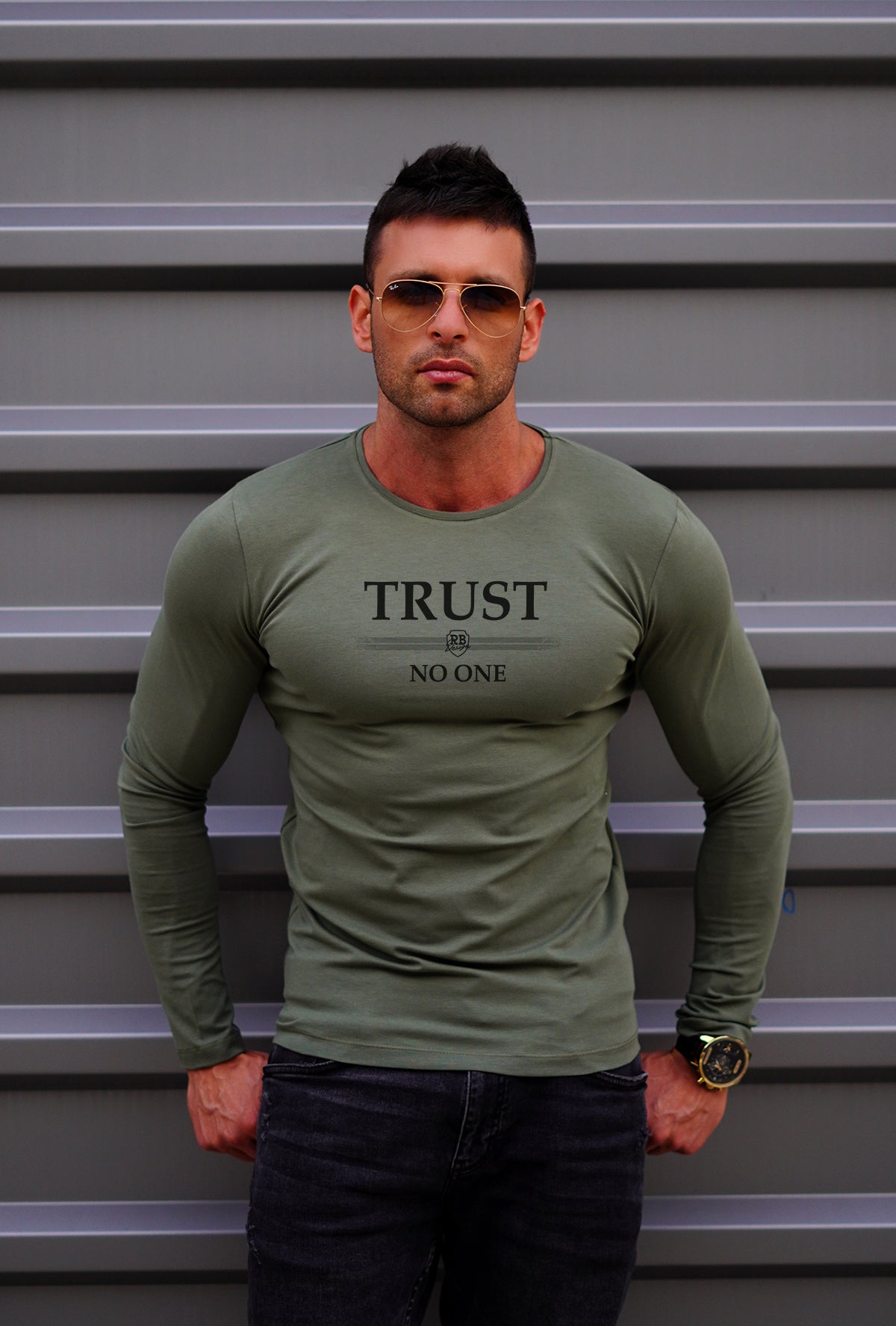 Mens Long Sleeve T-shirt "TRUST NO ONE" MD976