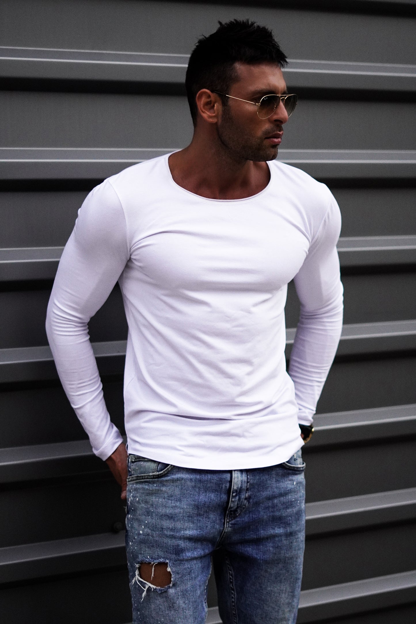 Men's Plain White Scoop Neck Long Sleeve T-shirt